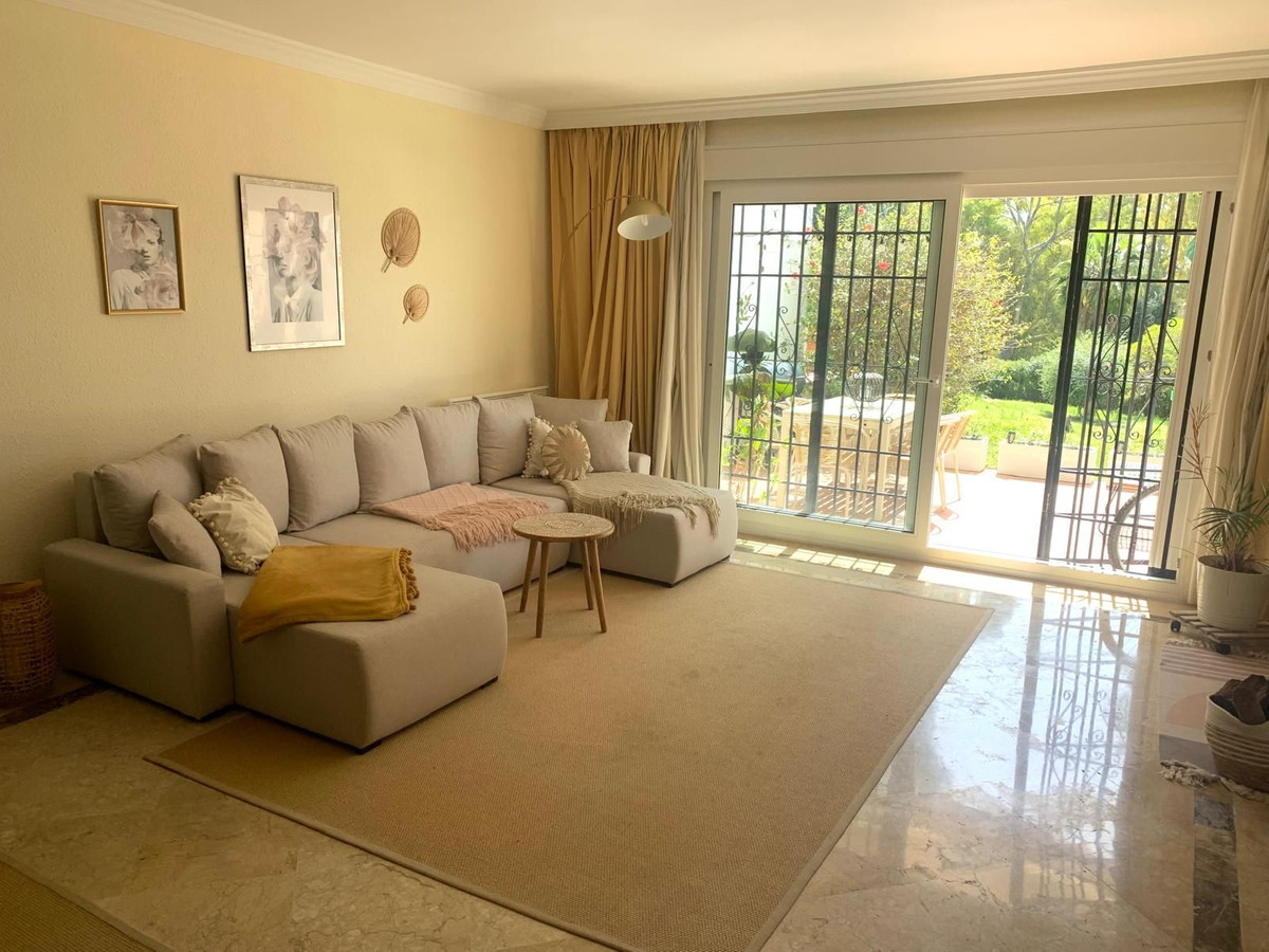 Se vende Pareada de 2 dormitorios en Costa Del Sol, Málaga, España