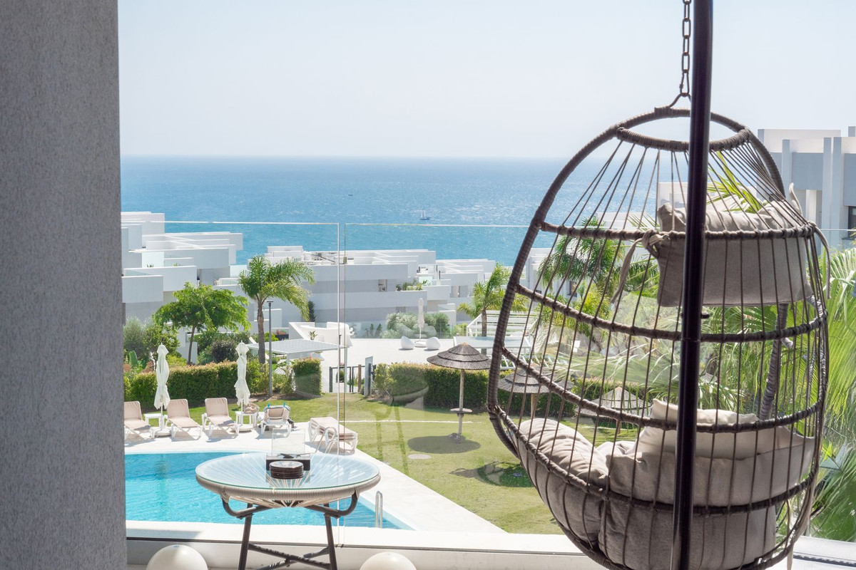 2 Bed Apartment for sale in Manilva Costa Del Sol, Málaga, Spain
