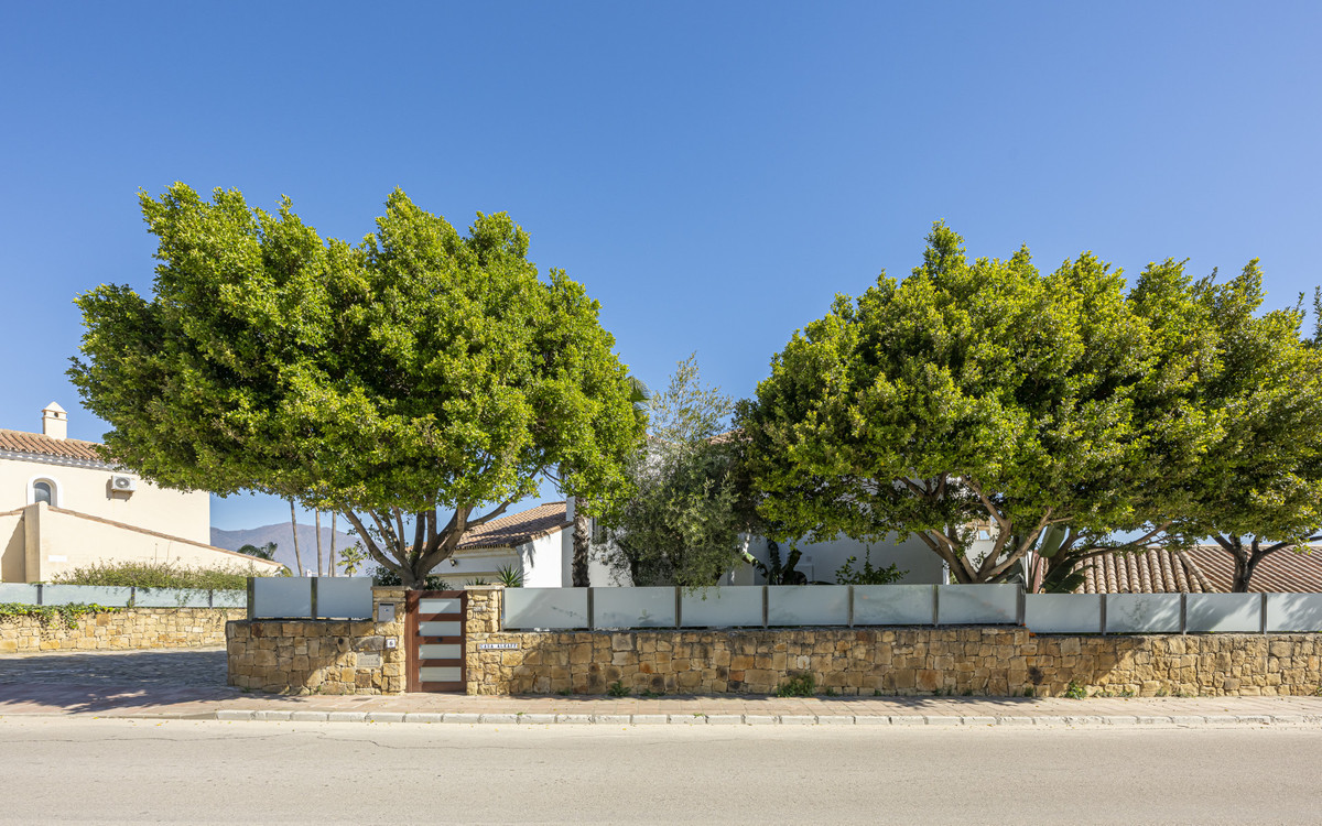 Se vende Villa - Chalet de 6 dormitorios en Costa Del Sol, Málaga, España