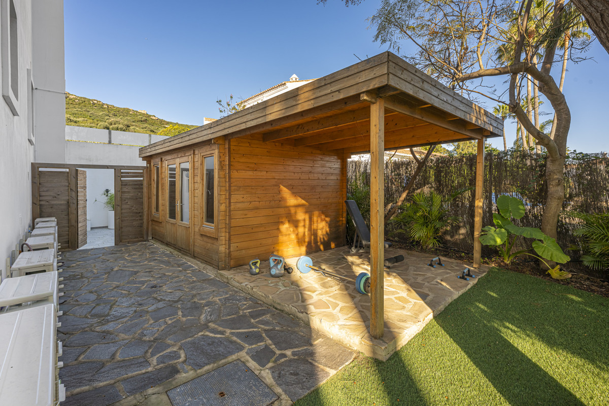 Se vende Villa - Chalet de 6 dormitorios en Costa Del Sol, Málaga, España