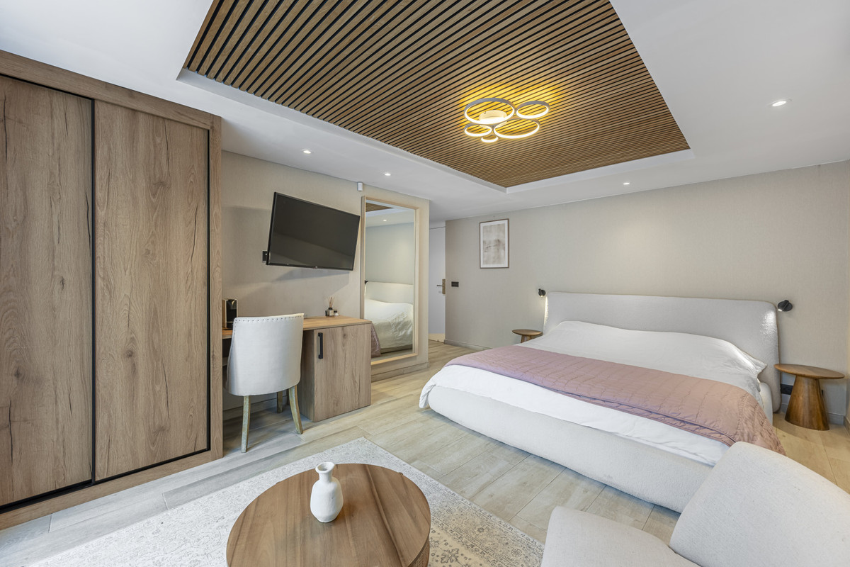 Se vende Villa - Chalet de 6 dormitorios en Costa Del Sol, Málaga, España