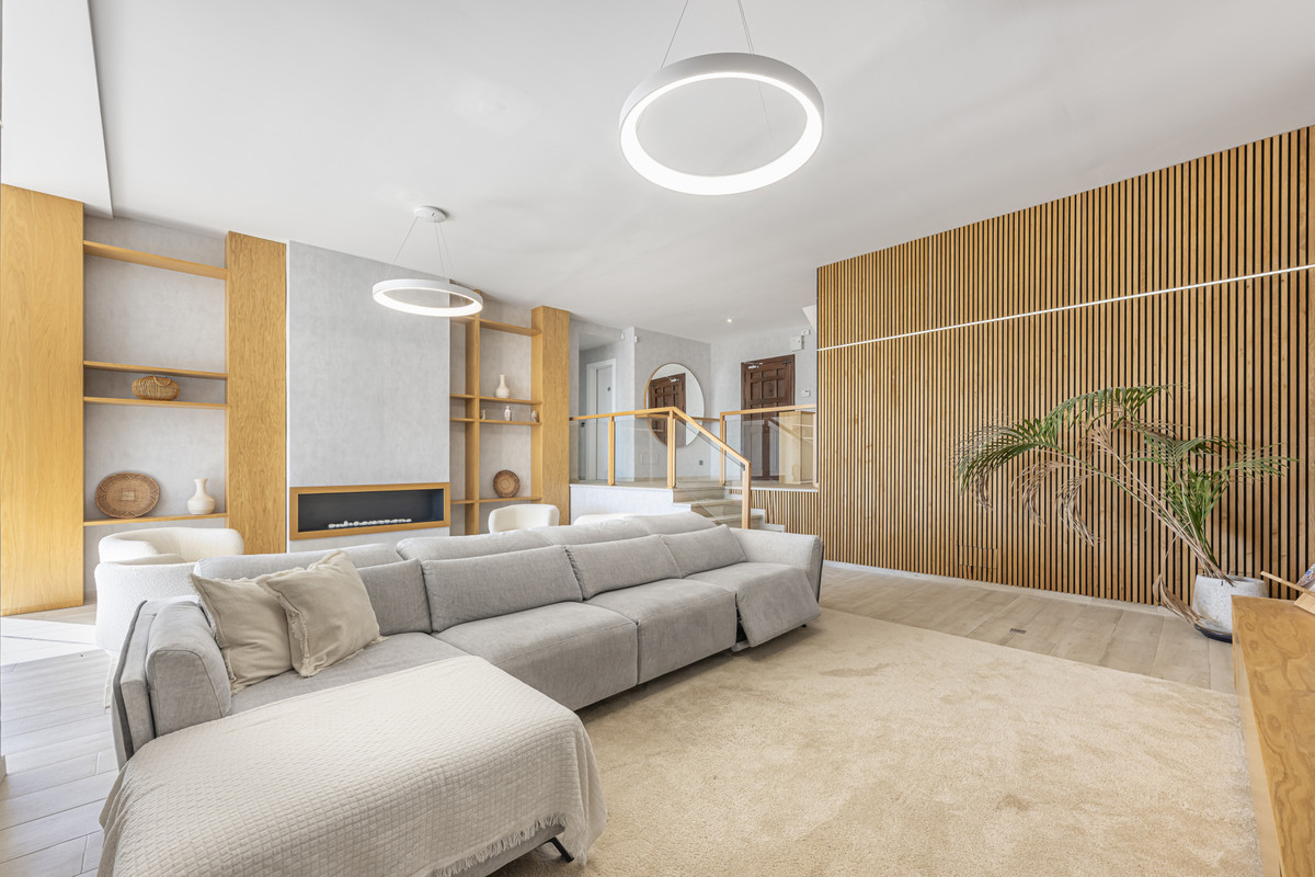 Se vende Villa - Chalet de 6 dormitorios en Costa Del Sol, Málaga, España