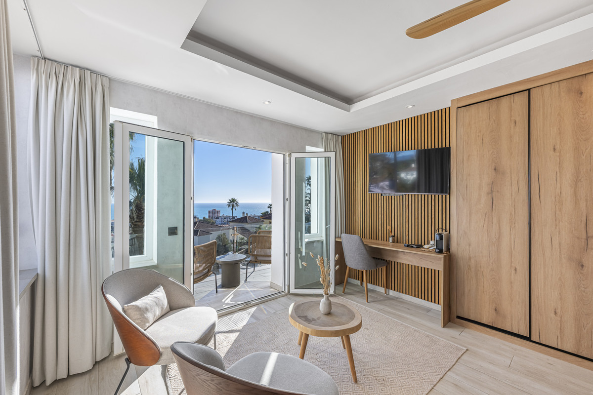 Se vende Villa - Chalet de 6 dormitorios en Costa Del Sol, Málaga, España