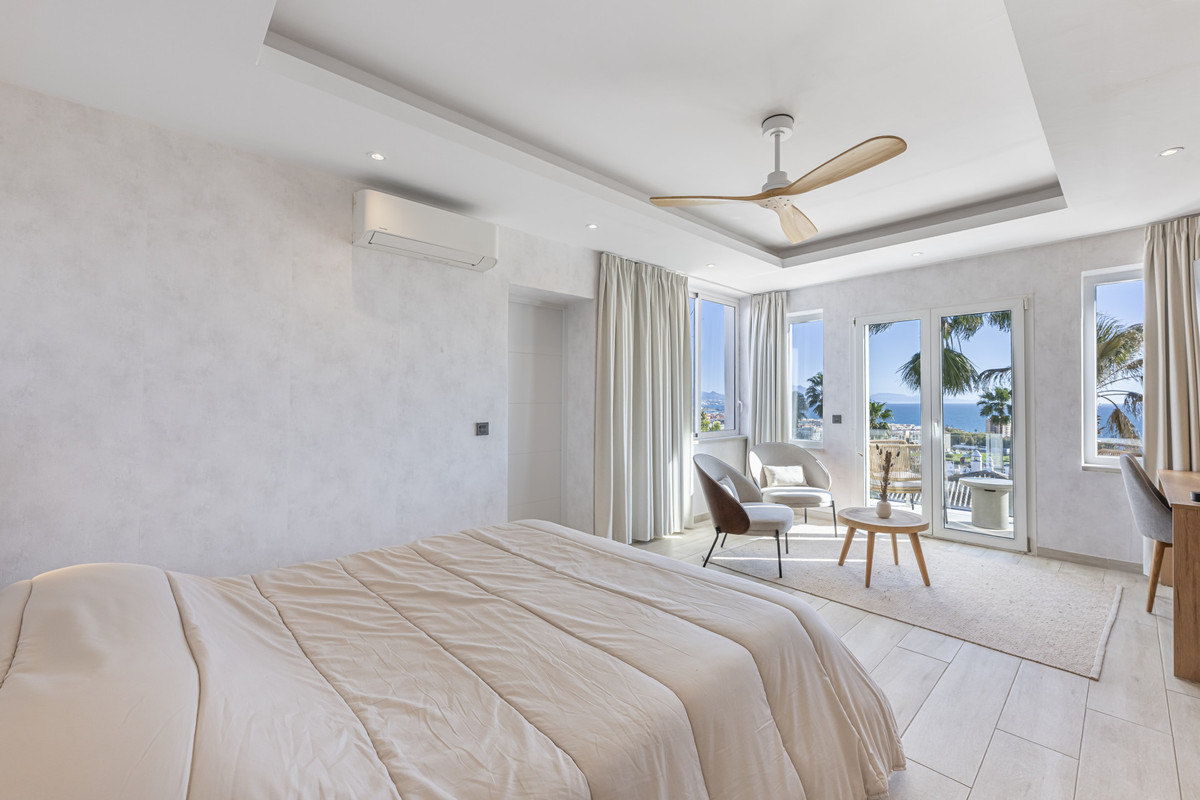 Se vende Villa - Chalet de 6 dormitorios en Costa Del Sol, Málaga, España
