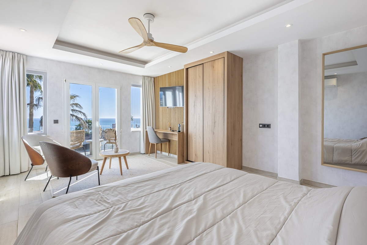 Se vende Villa - Chalet de 6 dormitorios en Costa Del Sol, Málaga, España