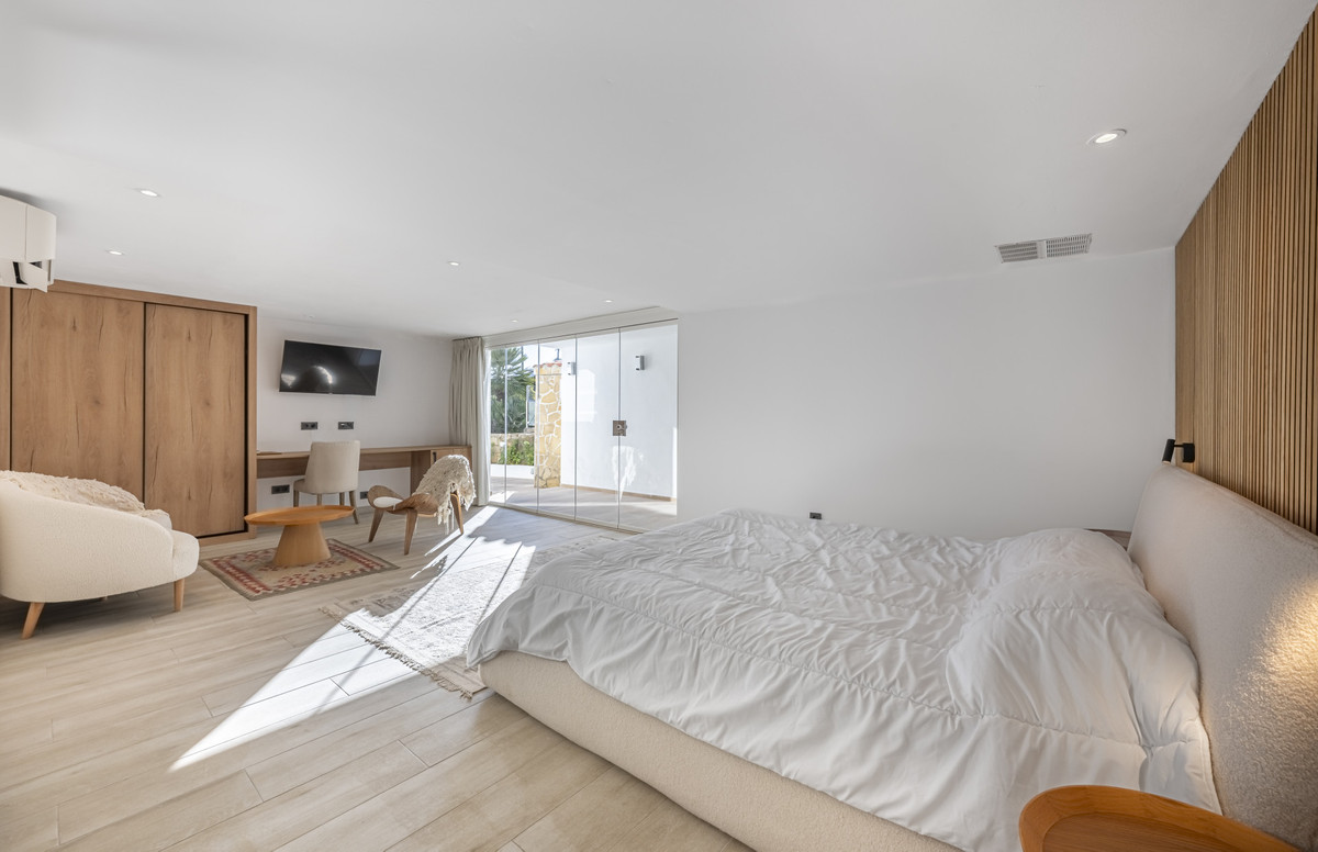 Se vende Villa - Chalet de 6 dormitorios en Costa Del Sol, Málaga, España