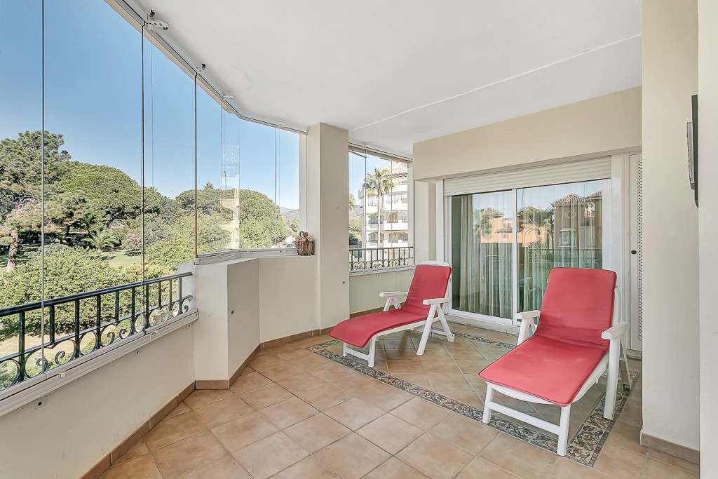 3 Bed Apartment for sale in Marbella Costa Del Sol, Málaga, Spain