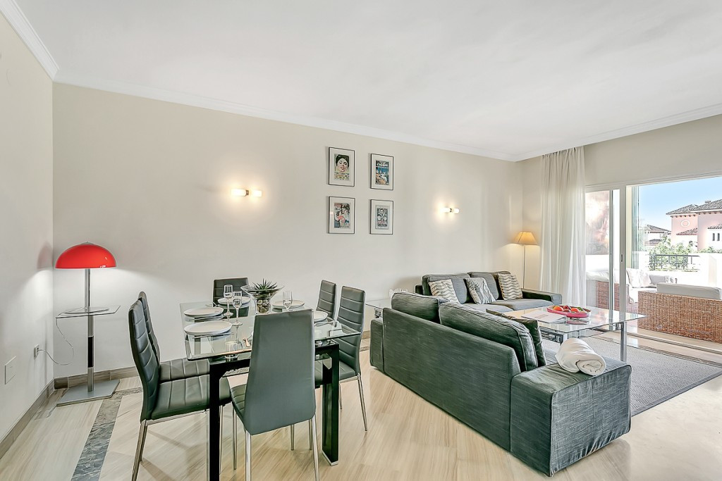 3 Bed Apartment for sale in Marbella Costa Del Sol, Málaga, Spain