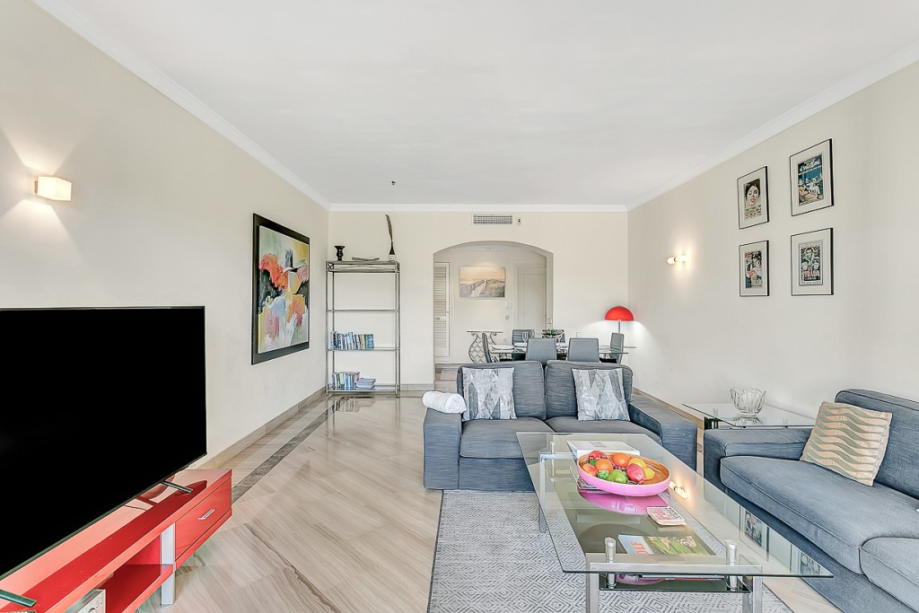 3 Bed Apartment for sale in Marbella Costa Del Sol, Málaga, Spain