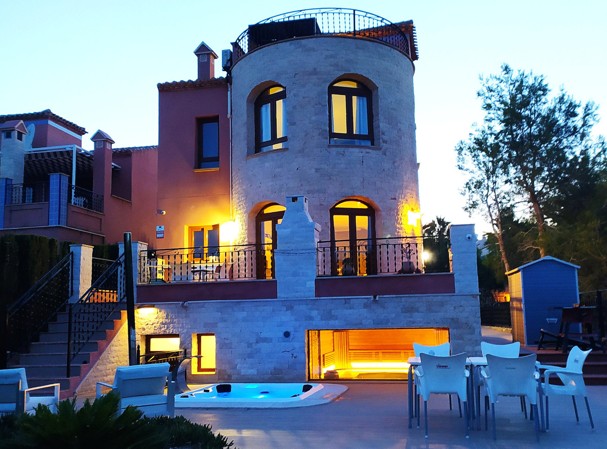 4 Bed Townhouse for sale in San Miguel De Salinas Costa Blanca, Alicante, Spain
