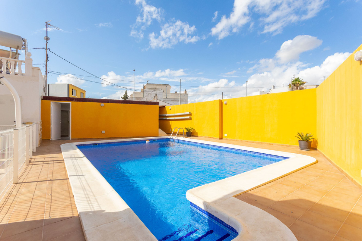 Se vende Adosada de 4 dormitorios en Costa Blanca, Alicante, España