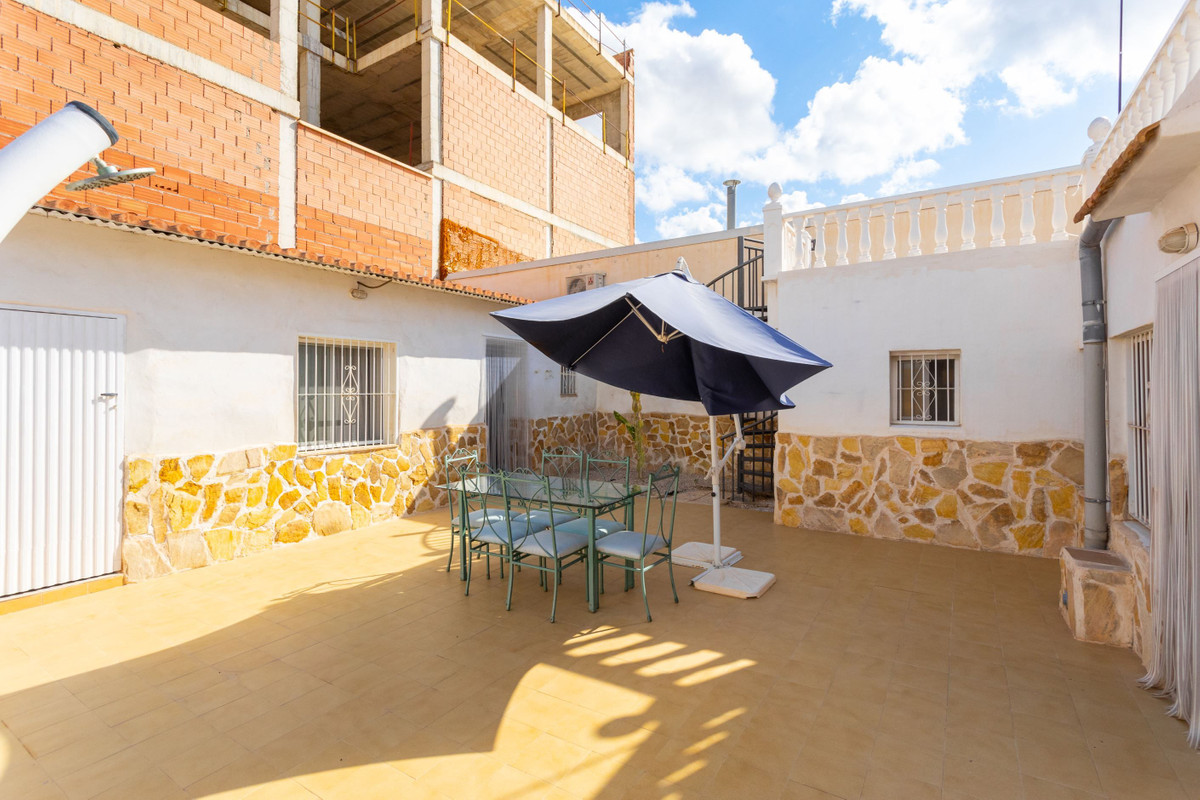 Se vende Adosada de 4 dormitorios en Costa Blanca, Alicante, España