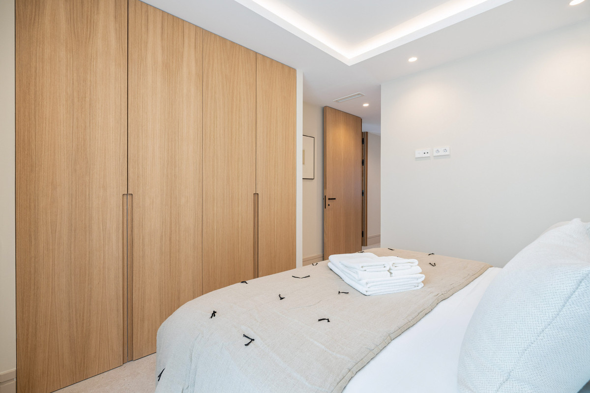 Se vende Apartamento Planta Media de 2 dormitorios en Costa Del Sol, Málaga, España