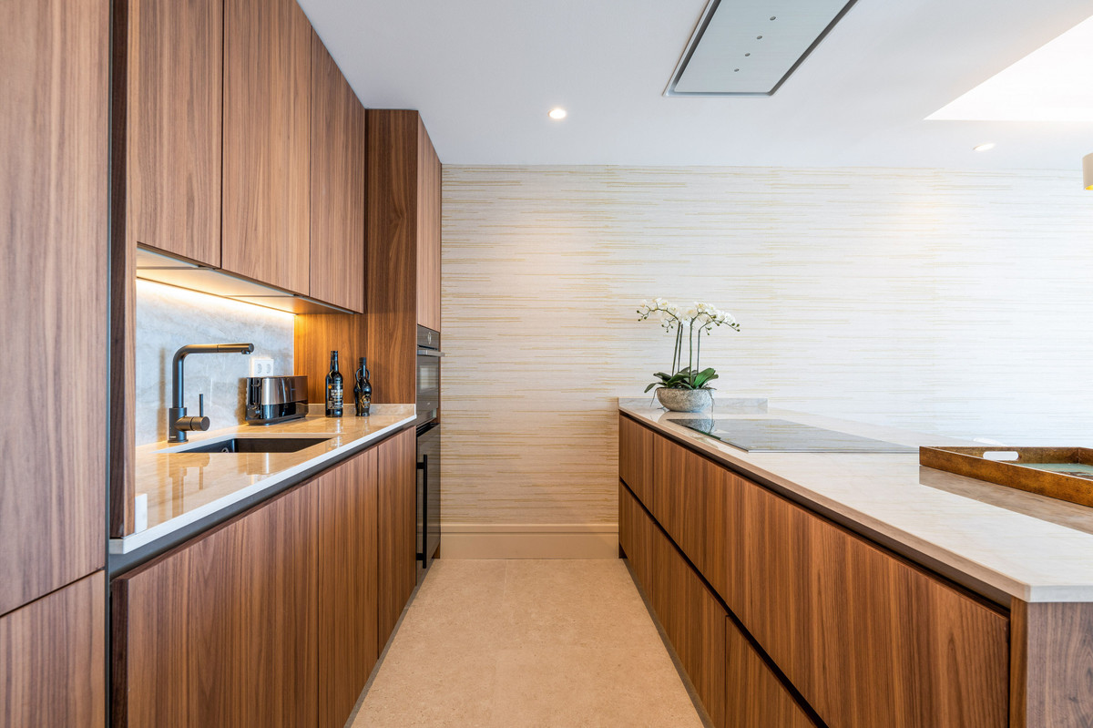 Se vende Apartamento Planta Media de 2 dormitorios en Costa Del Sol, Málaga, España