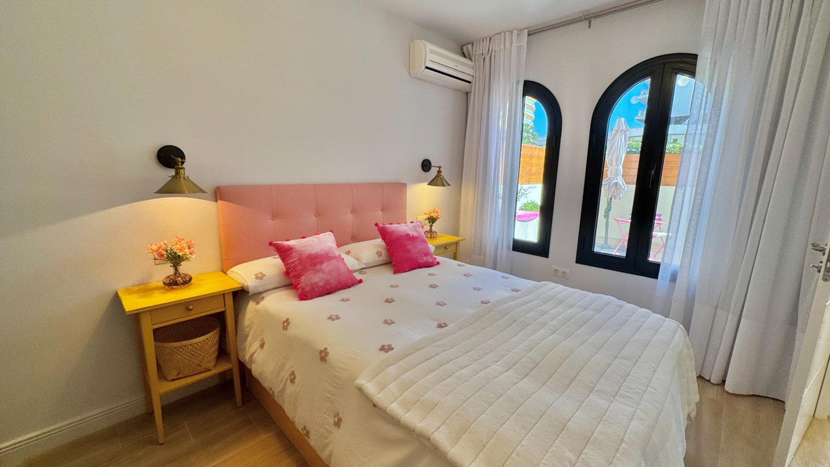 Se vende Apartamento Planta Baja de 2 dormitorios en Costa Del Sol, Málaga, España