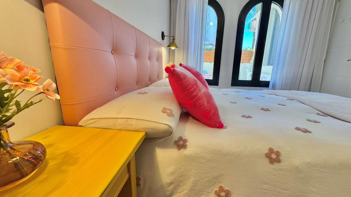Se vende Apartamento Planta Baja de 2 dormitorios en Costa Del Sol, Málaga, España