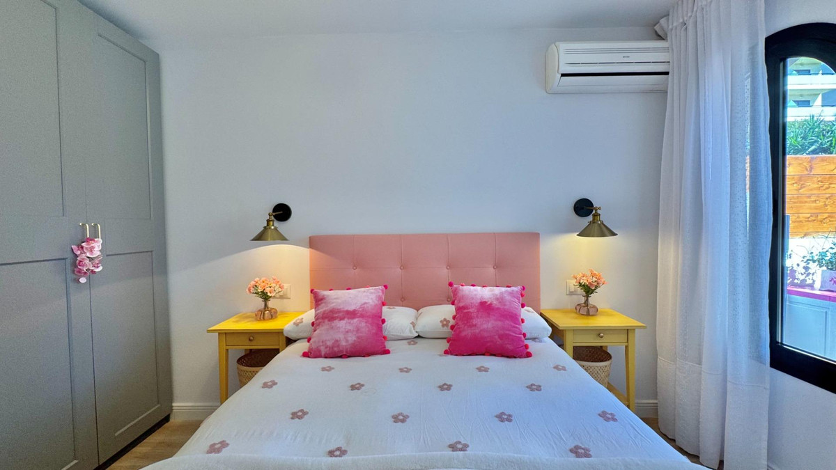 Se vende Apartamento Planta Baja de 2 dormitorios en Costa Del Sol, Málaga, España