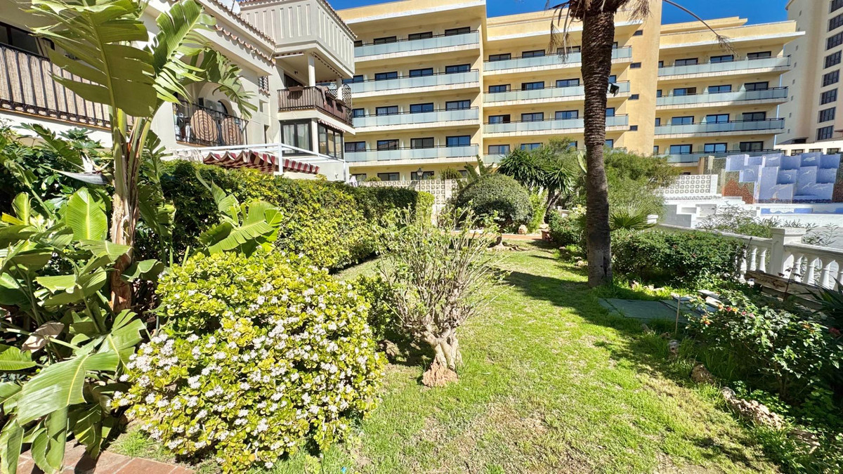 Se vende Apartamento Planta Baja de 2 dormitorios en Costa Del Sol, Málaga, España