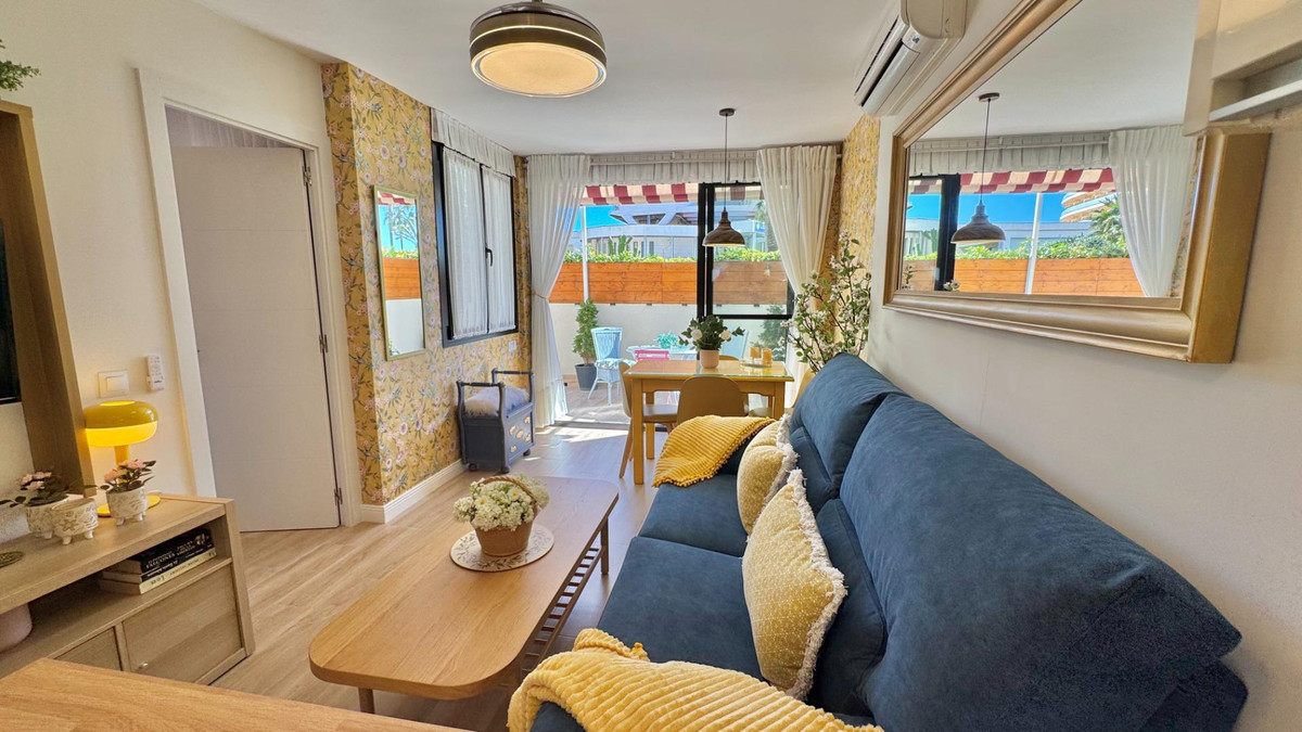 Se vende Apartamento Planta Baja de 2 dormitorios en Costa Del Sol, Málaga, España