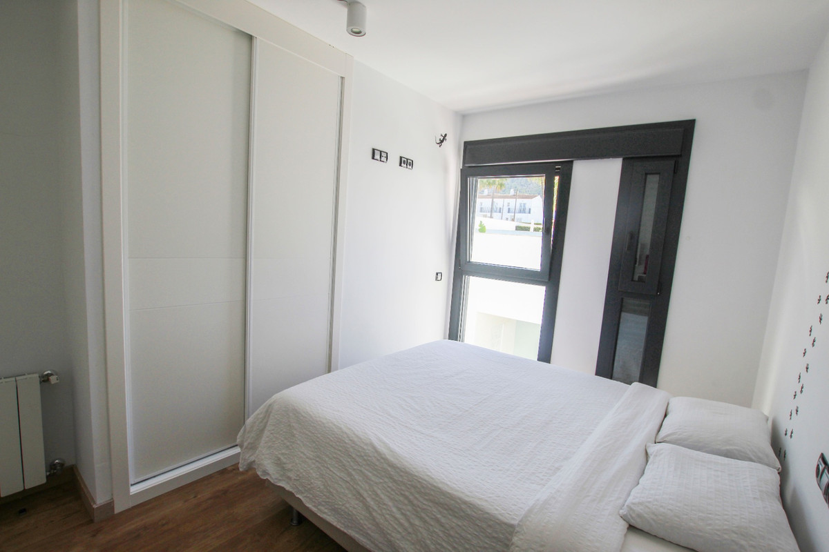 Se vende Villa - Chalet de 3 dormitorios en Costa Blanca, Alicante, España