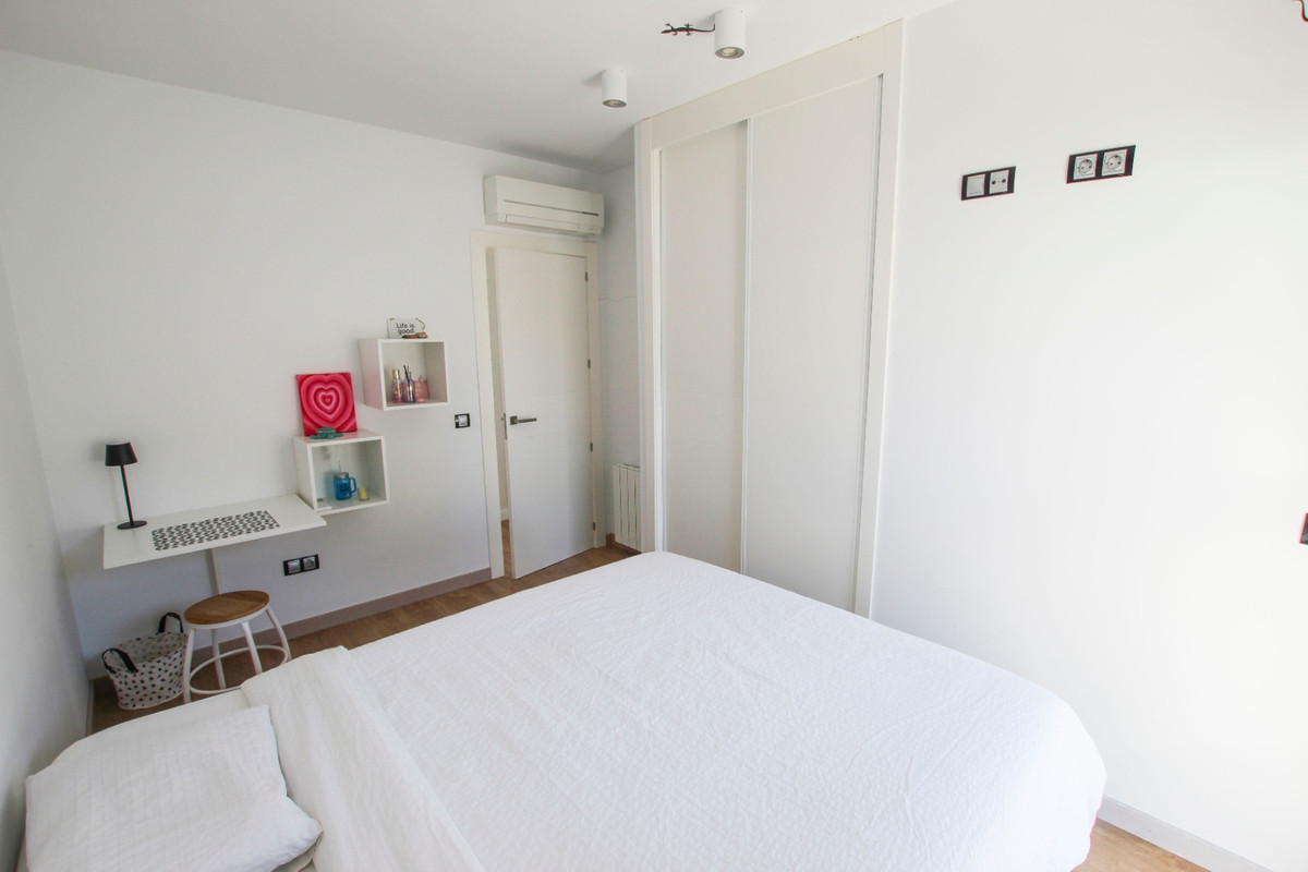 Se vende Villa - Chalet de 3 dormitorios en Costa Blanca, Alicante, España