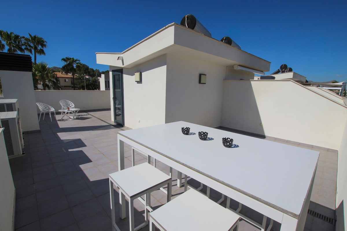 Se vende Villa - Chalet de 3 dormitorios en Costa Blanca, Alicante, España