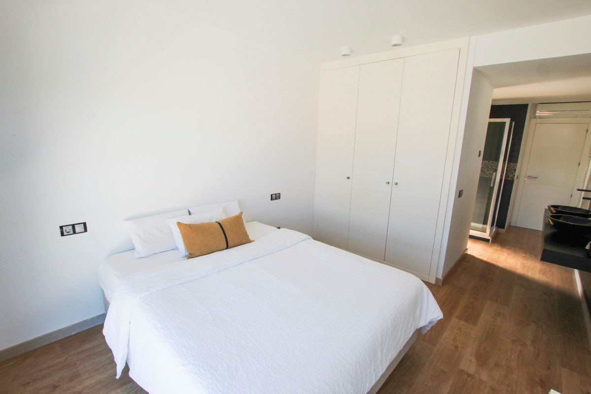 Se vende Villa - Chalet de 3 dormitorios en Costa Blanca, Alicante, España