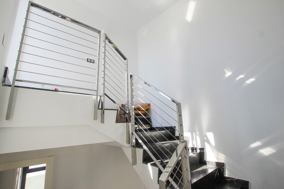 Se vende Villa - Chalet de 3 dormitorios en Costa Blanca, Alicante, España