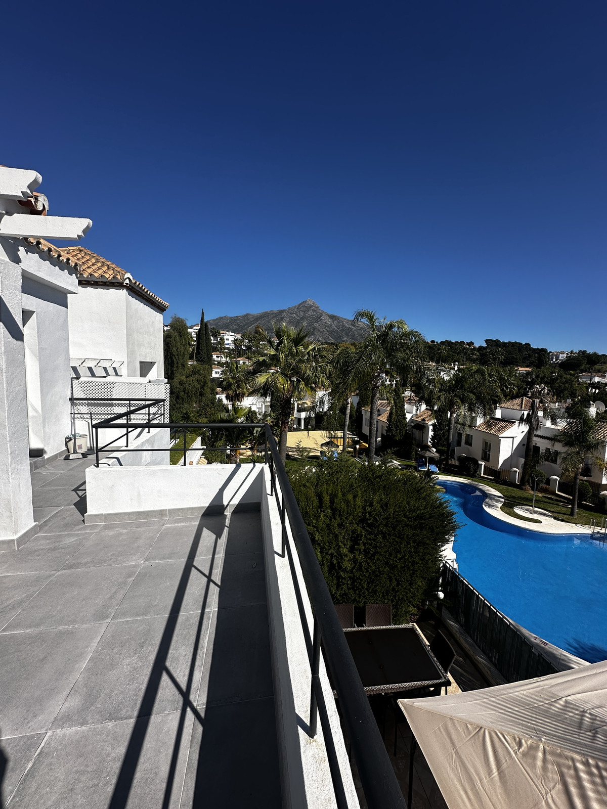 2 Bed Apartment for sale in Nueva Andalucía Costa Del Sol, Málaga, Spain