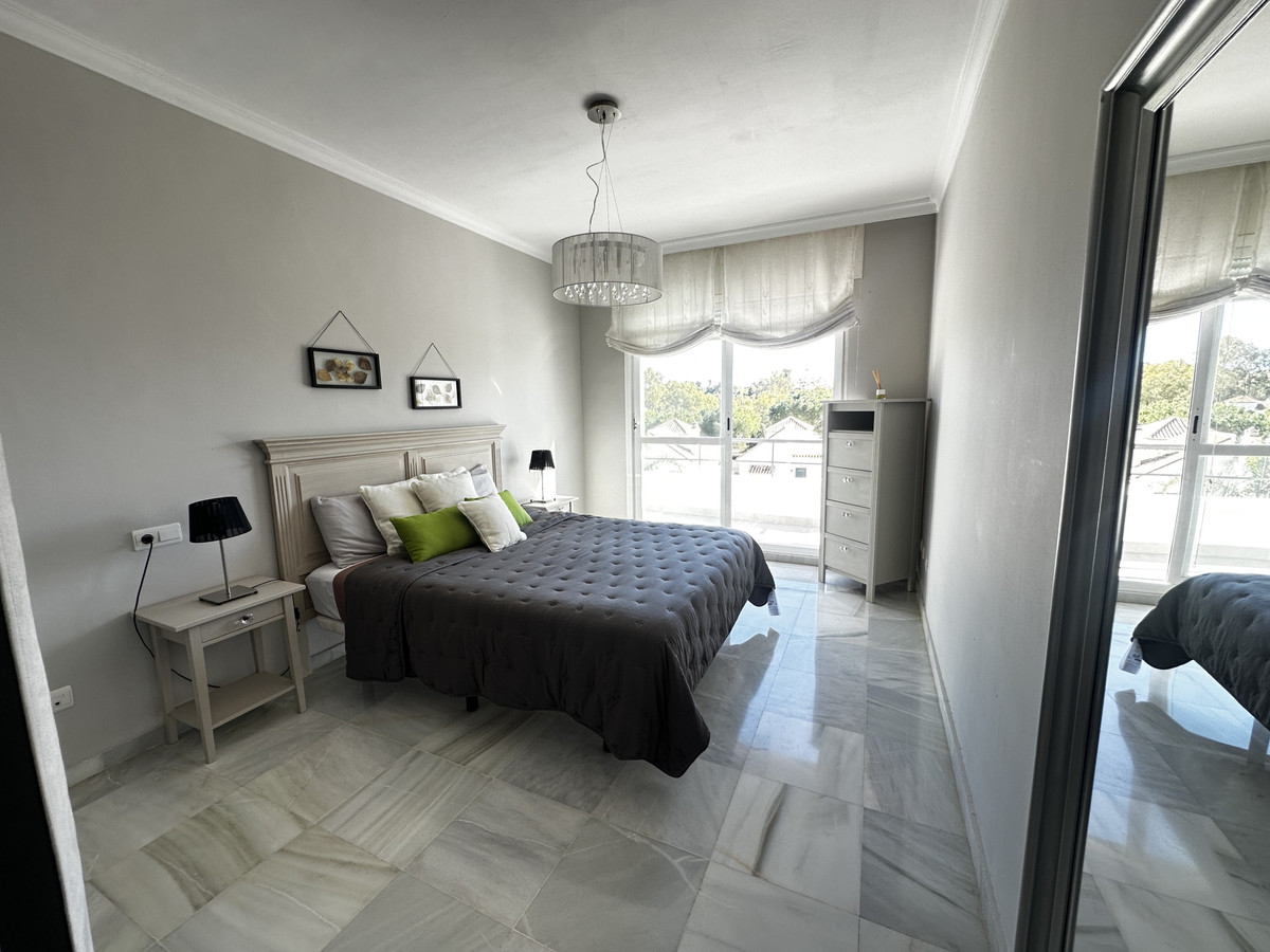 2 Bed Apartment for sale in Nueva Andalucía Costa Del Sol, Málaga, Spain