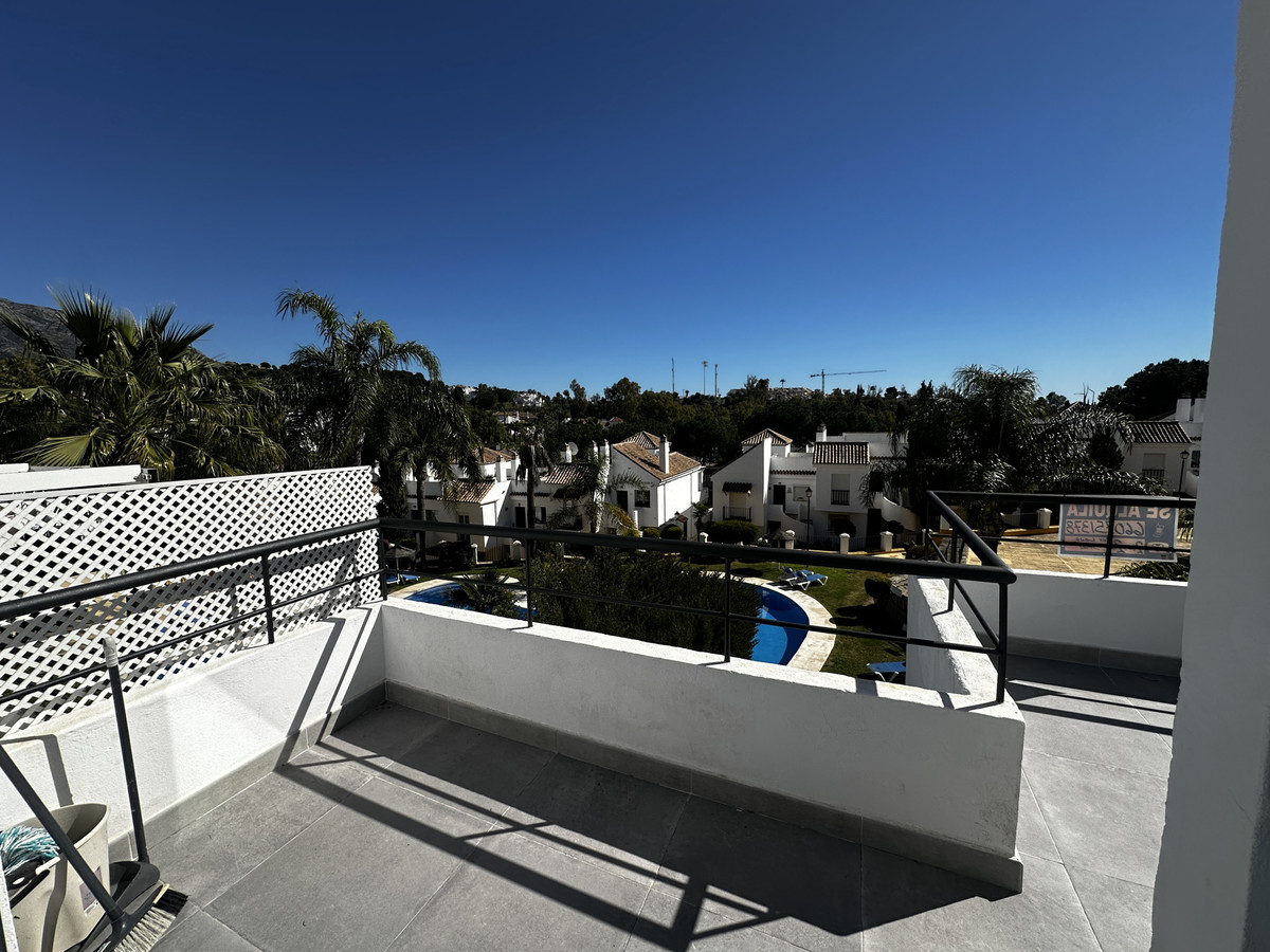 2 Bed Apartment for sale in Nueva Andalucía Costa Del Sol, Málaga, Spain