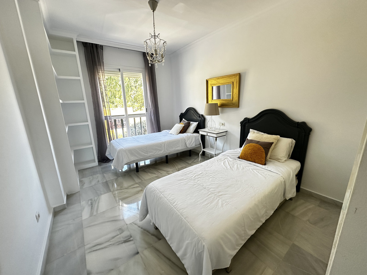 2 Bed Apartment for sale in Nueva Andalucía Costa Del Sol, Málaga, Spain