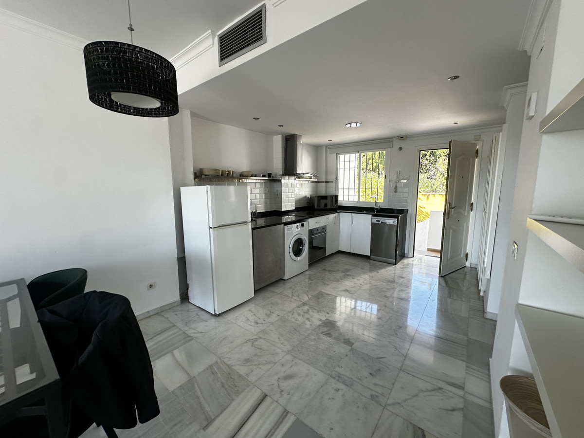 2 Bed Apartment for sale in Nueva Andalucía Costa Del Sol, Málaga, Spain