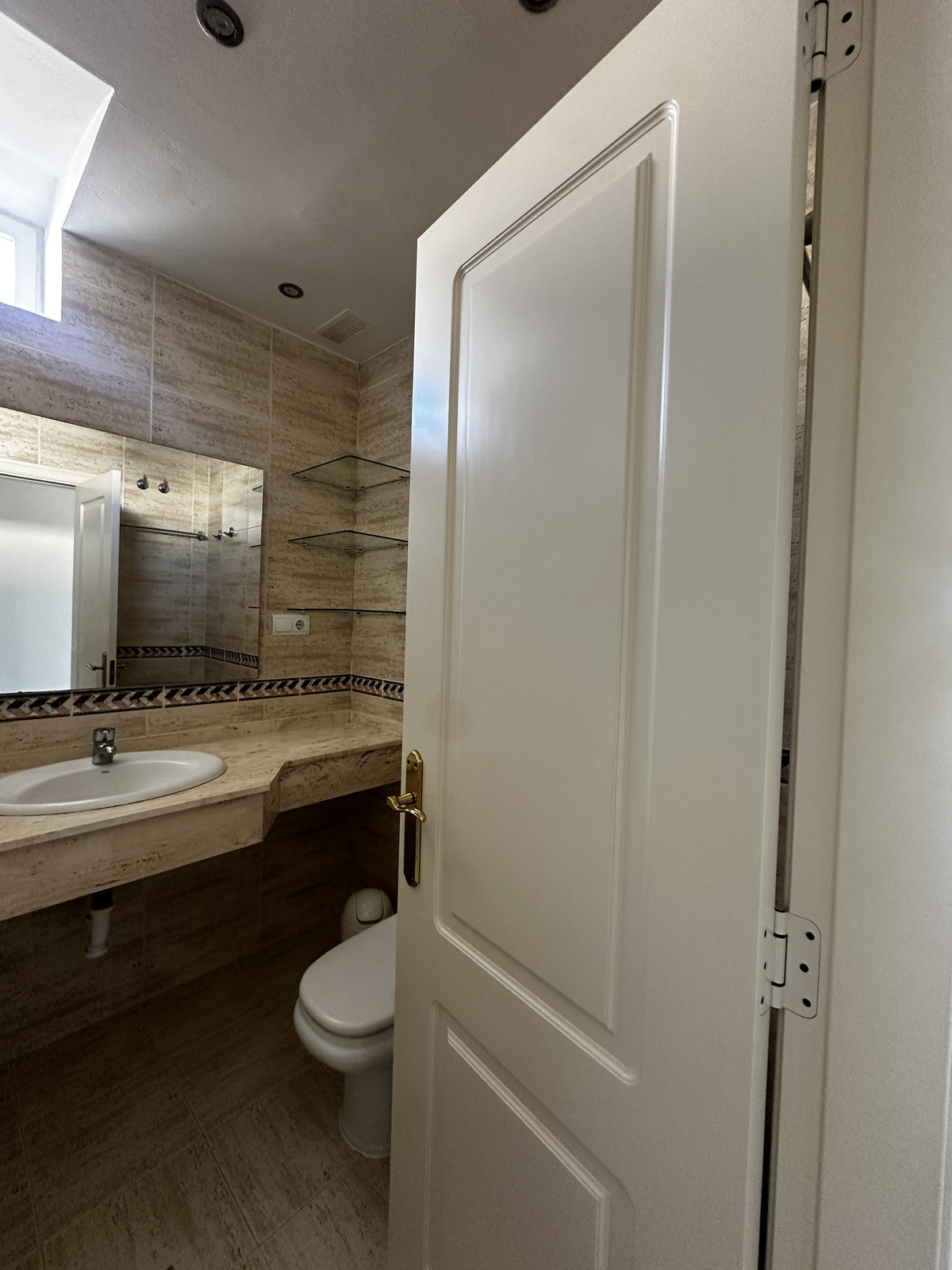 2 Bed Apartment for sale in Nueva Andalucía Costa Del Sol, Málaga, Spain
