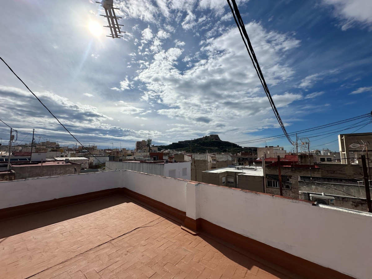 Se vende Apartamento Planta Media de 2 dormitorios en Costa Blanca, Alicante, España
