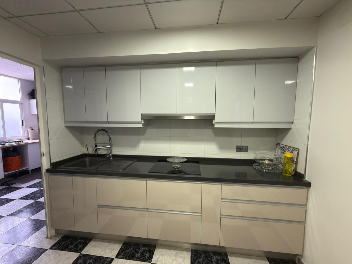 Se vende Apartamento Planta Media de 3 dormitorios en Costa Blanca, Alicante, España