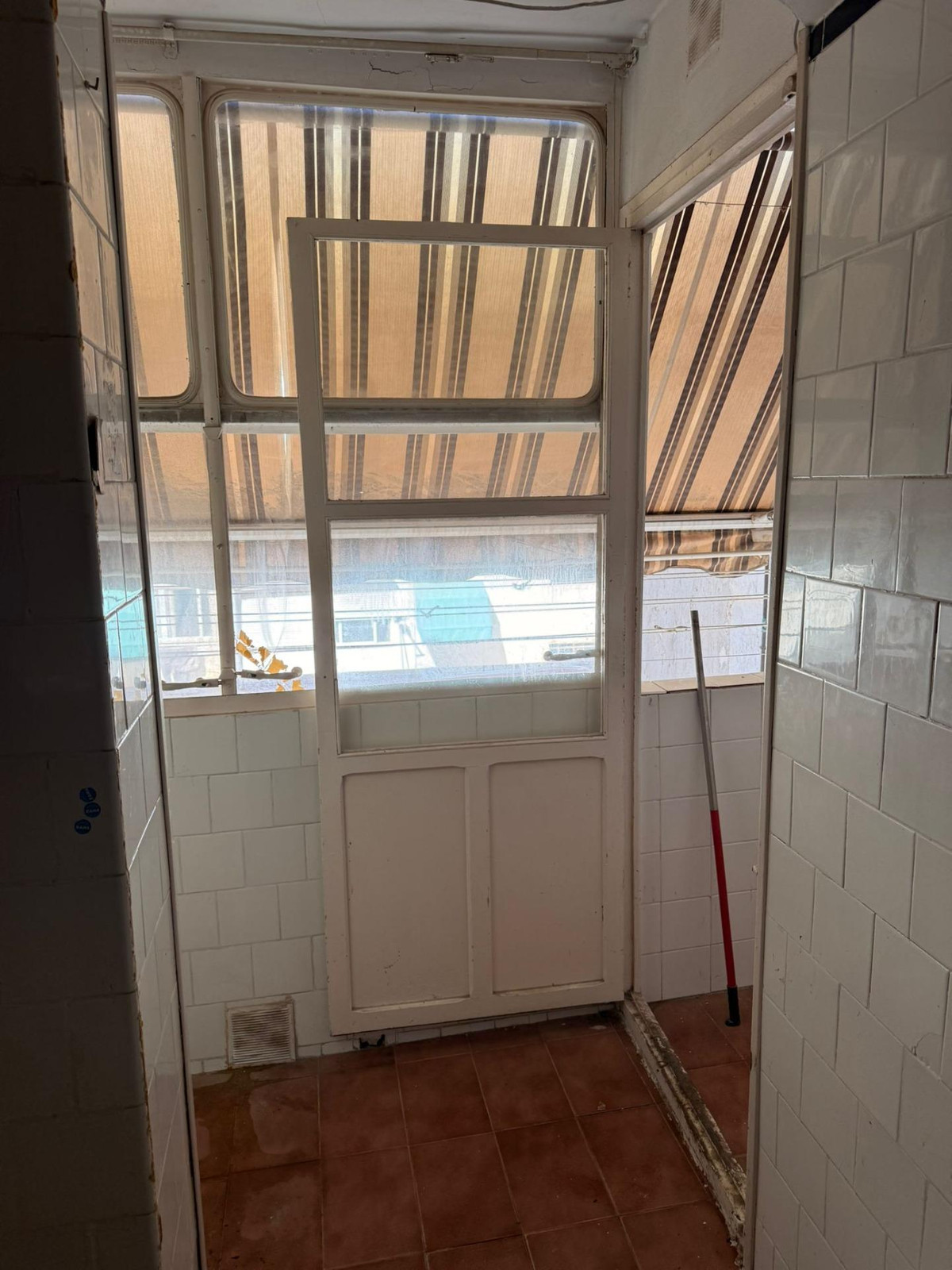 Se vende Apartamento Planta Media de 3 dormitorios en Costa Blanca, Alicante, España
