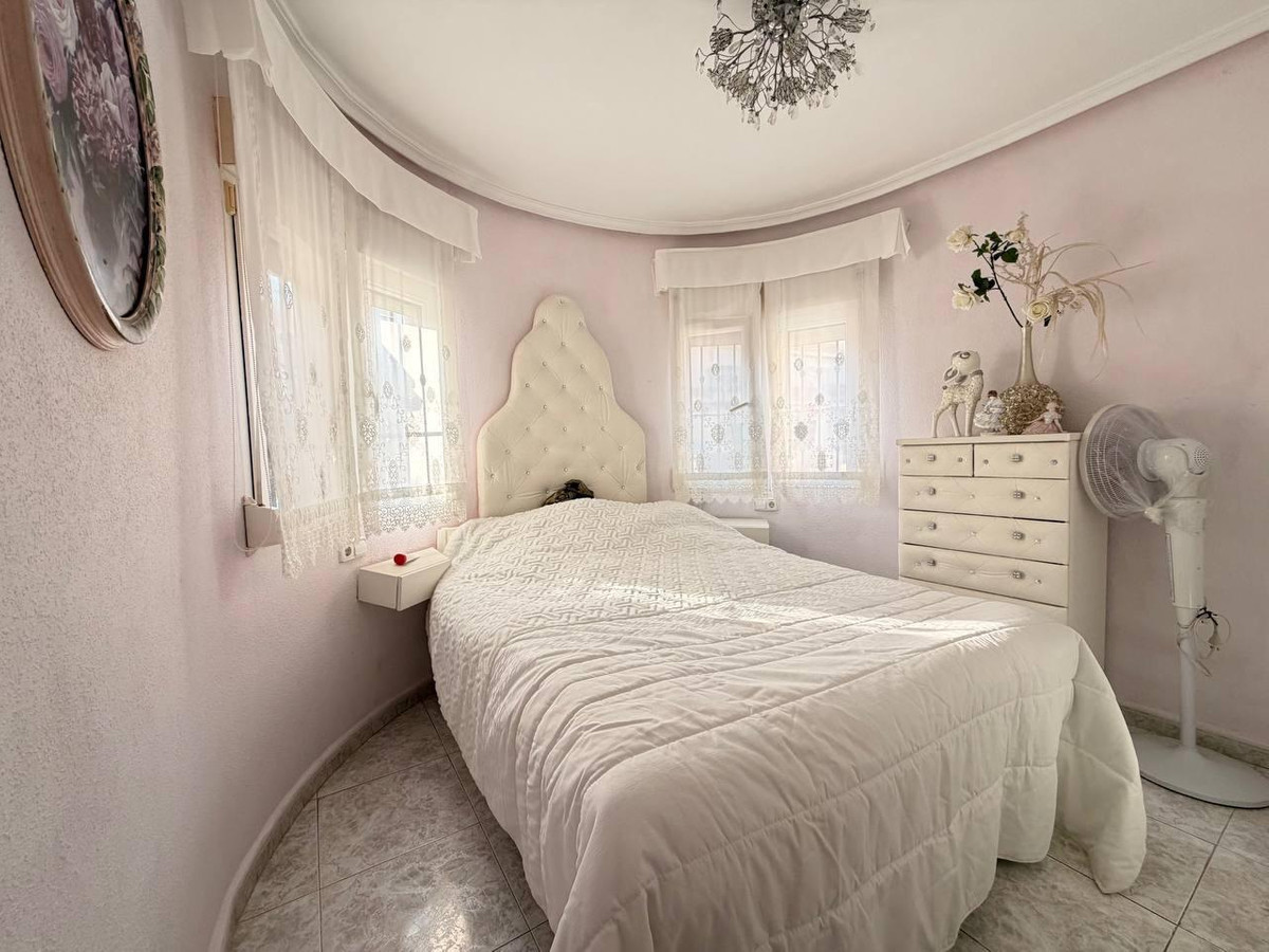 Se vende Bungalow de 3 dormitorios en Costa Blanca, Alicante, España