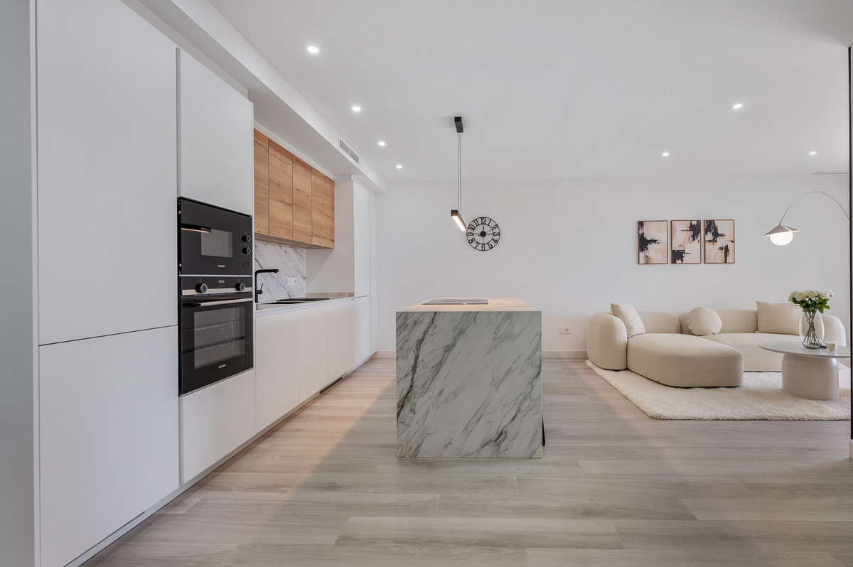 3 Bed Apartment for sale in Nueva Andalucía Costa Del Sol, Málaga, Spain