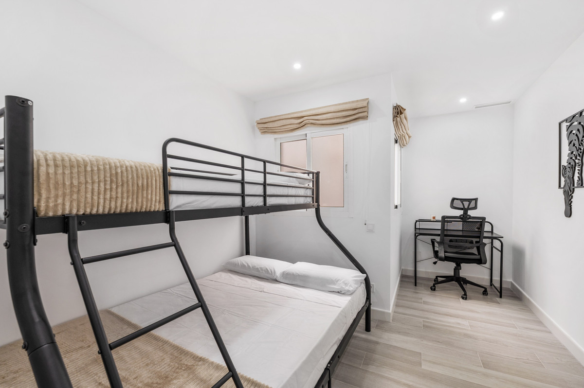 3 Bed Apartment for sale in Nueva Andalucía Costa Del Sol, Málaga, Spain
