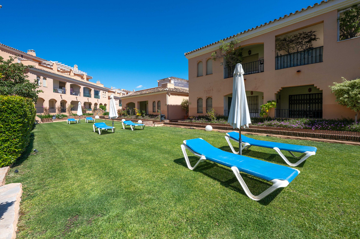 3 Bed Apartment for sale in Nueva Andalucía Costa Del Sol, Málaga, Spain