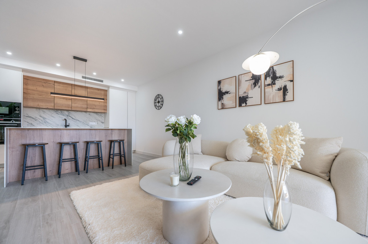 3 Bed Apartment for sale in Nueva Andalucía Costa Del Sol, Málaga, Spain