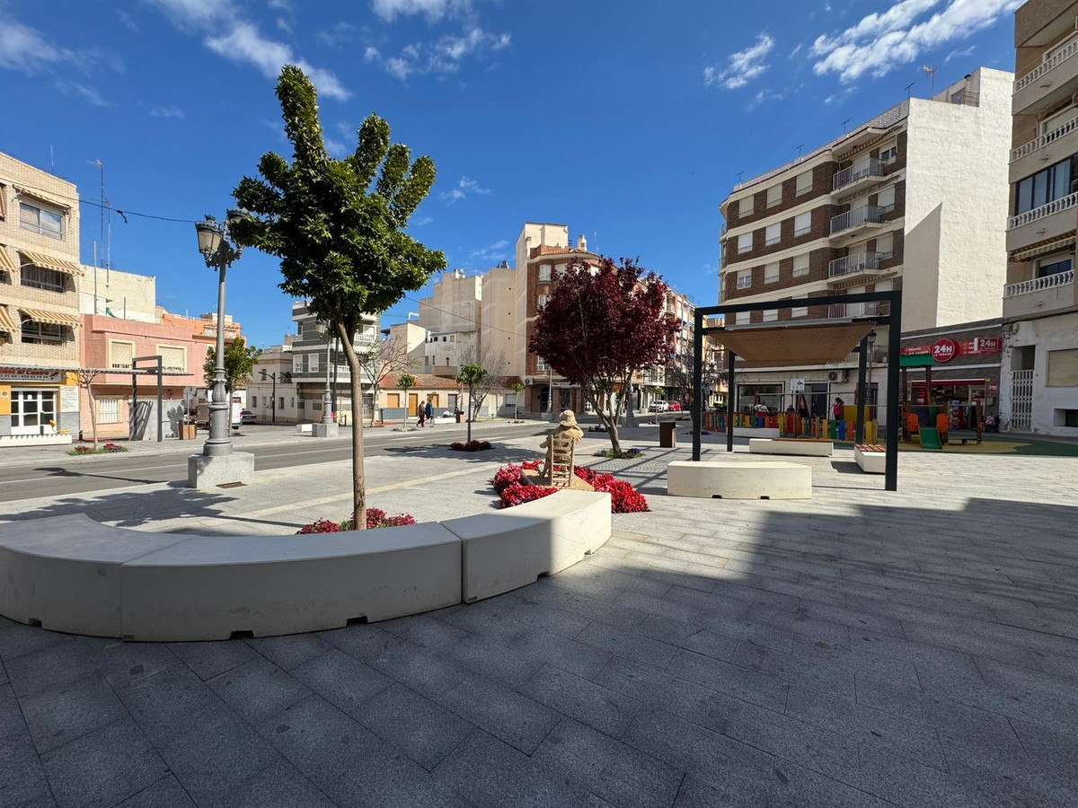 Se vende Apartamento Planta Media de 3 dormitorios en Costa Blanca, Alicante, España