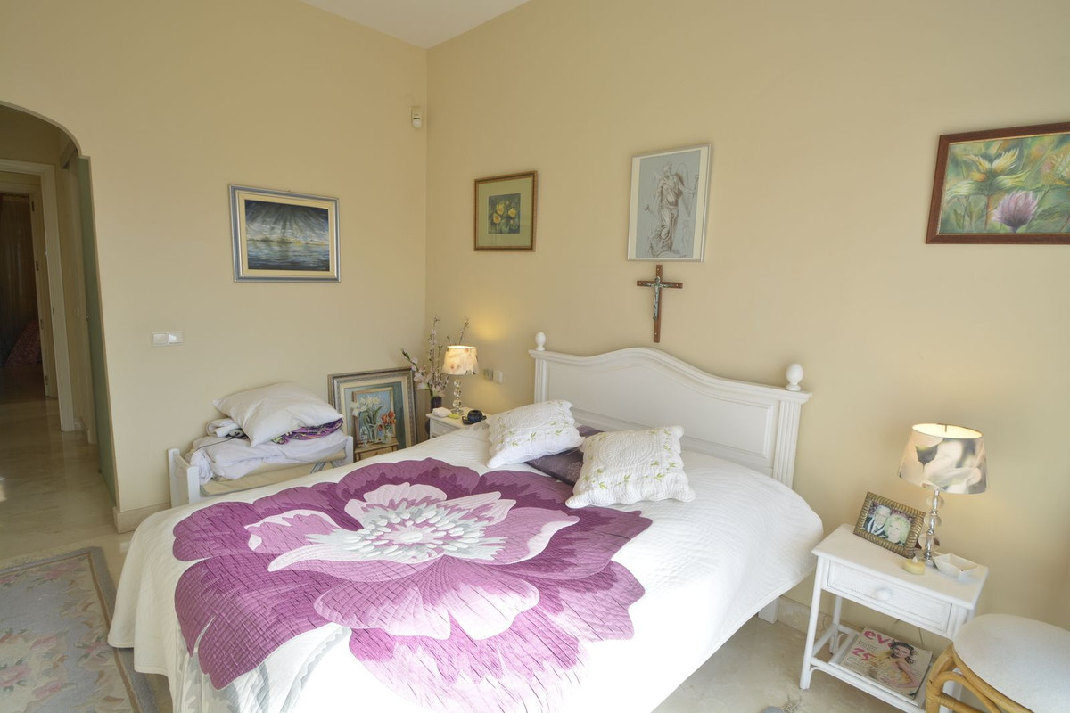 2 Bed Apartment for sale in Elviria Costa Del Sol, Málaga, Spain