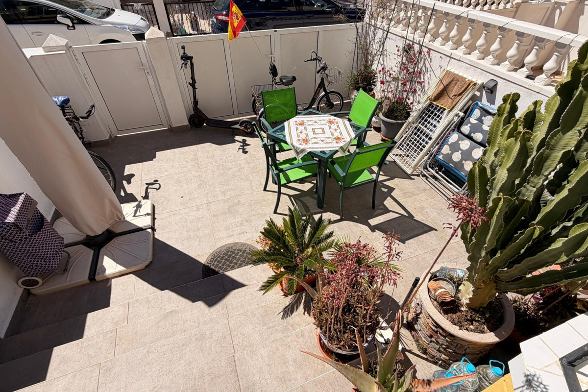 3 Bed Townhouse for sale in Urbanización El Raso Costa Blanca, Alicante, Spain
