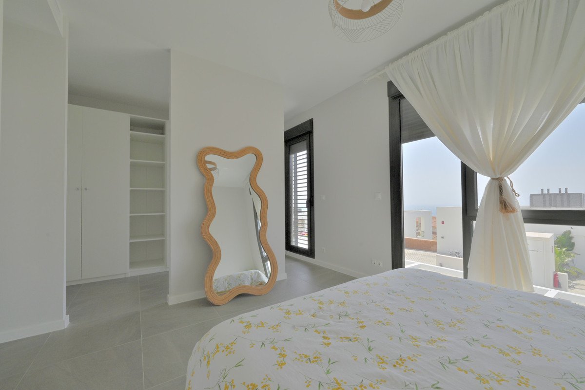 Se vende Pareada de 4 dormitorios en Costa Del Sol, Málaga, España
