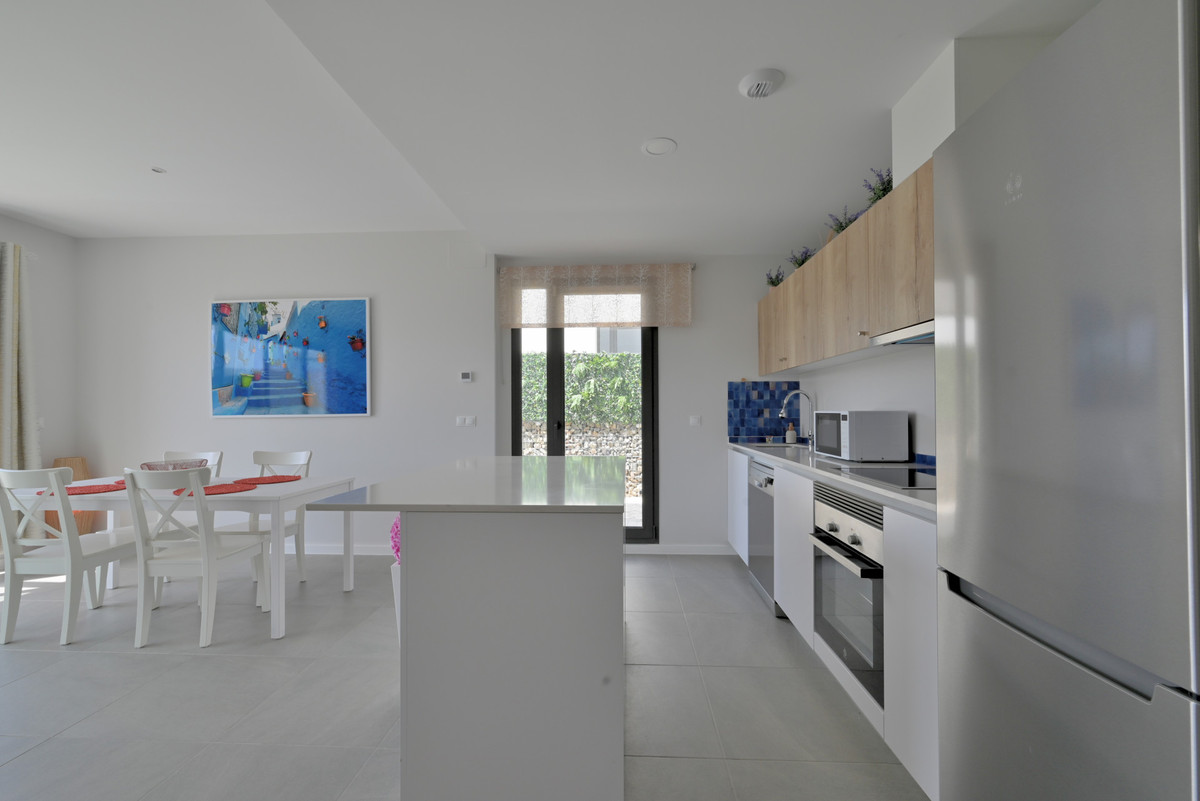 Se vende Pareada de 4 dormitorios en Costa Del Sol, Málaga, España
