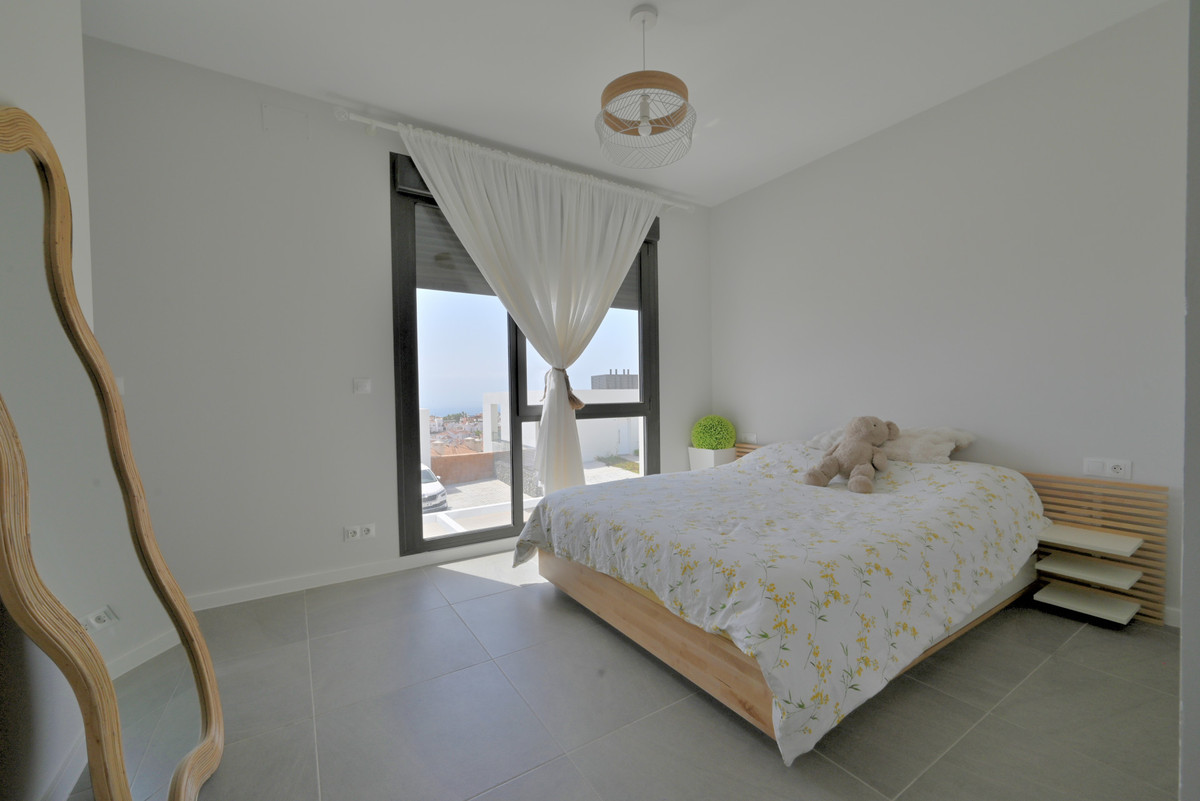 Se vende Pareada de 4 dormitorios en Costa Del Sol, Málaga, España