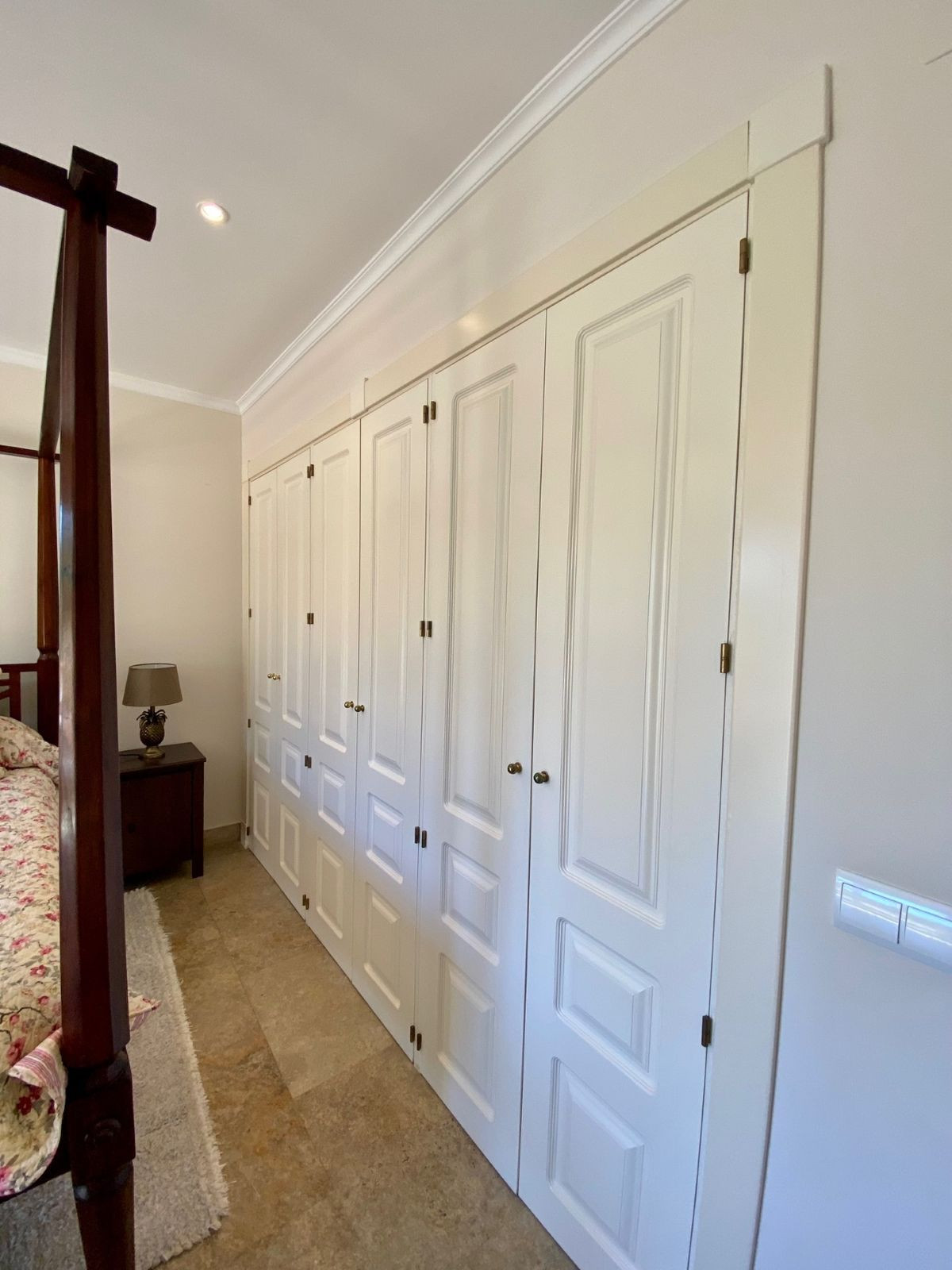 3 Bed Apartment for sale in The Golden Mile Costa Del Sol, Málaga, Spain