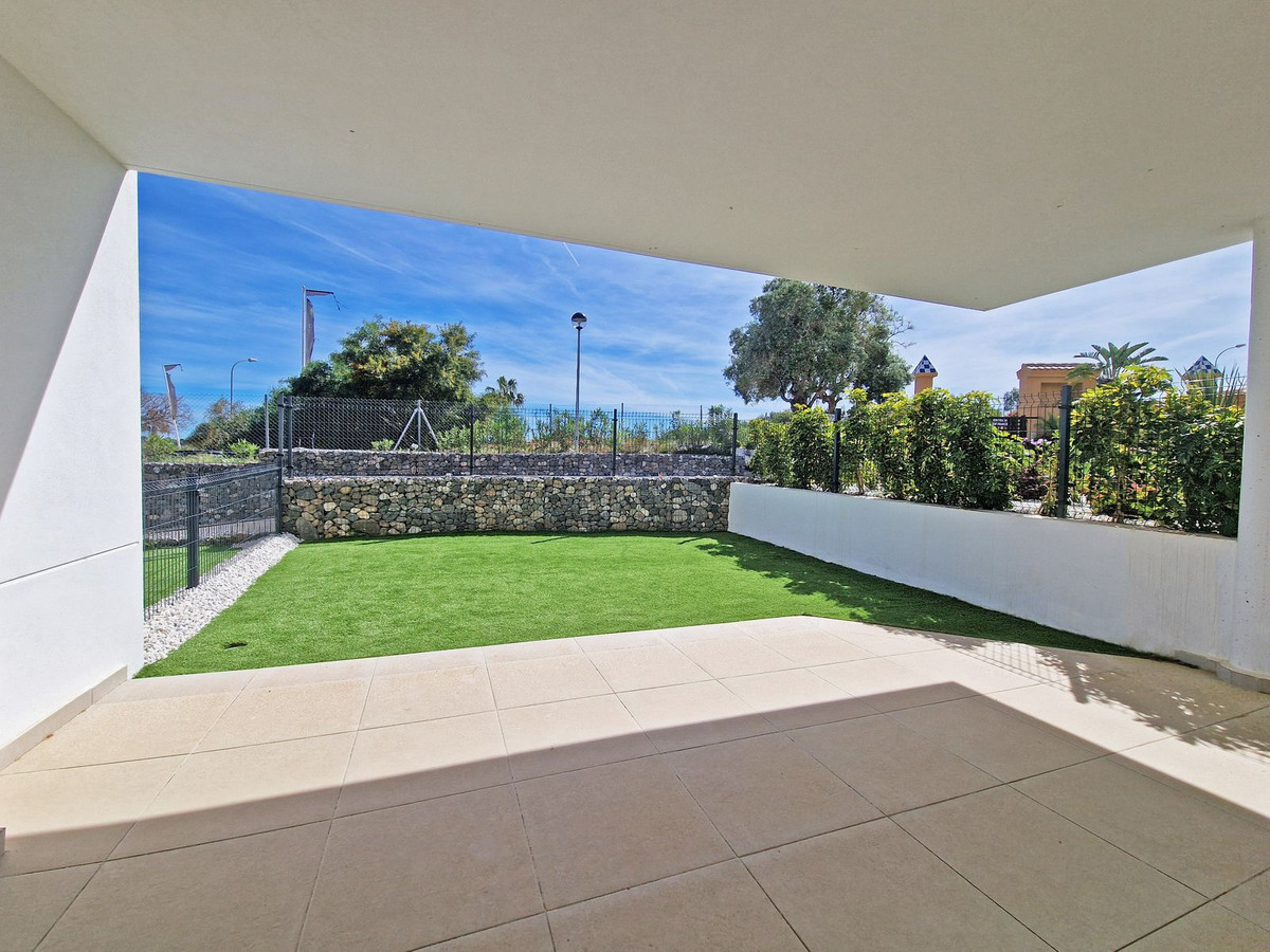 Se vende Apartamento Planta Baja de 2 dormitorios en Costa Del Sol, Málaga, España